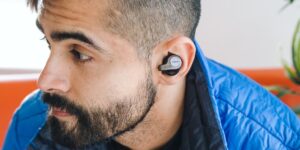 How to Make Your Wireless Earbuds Battery Last Longer